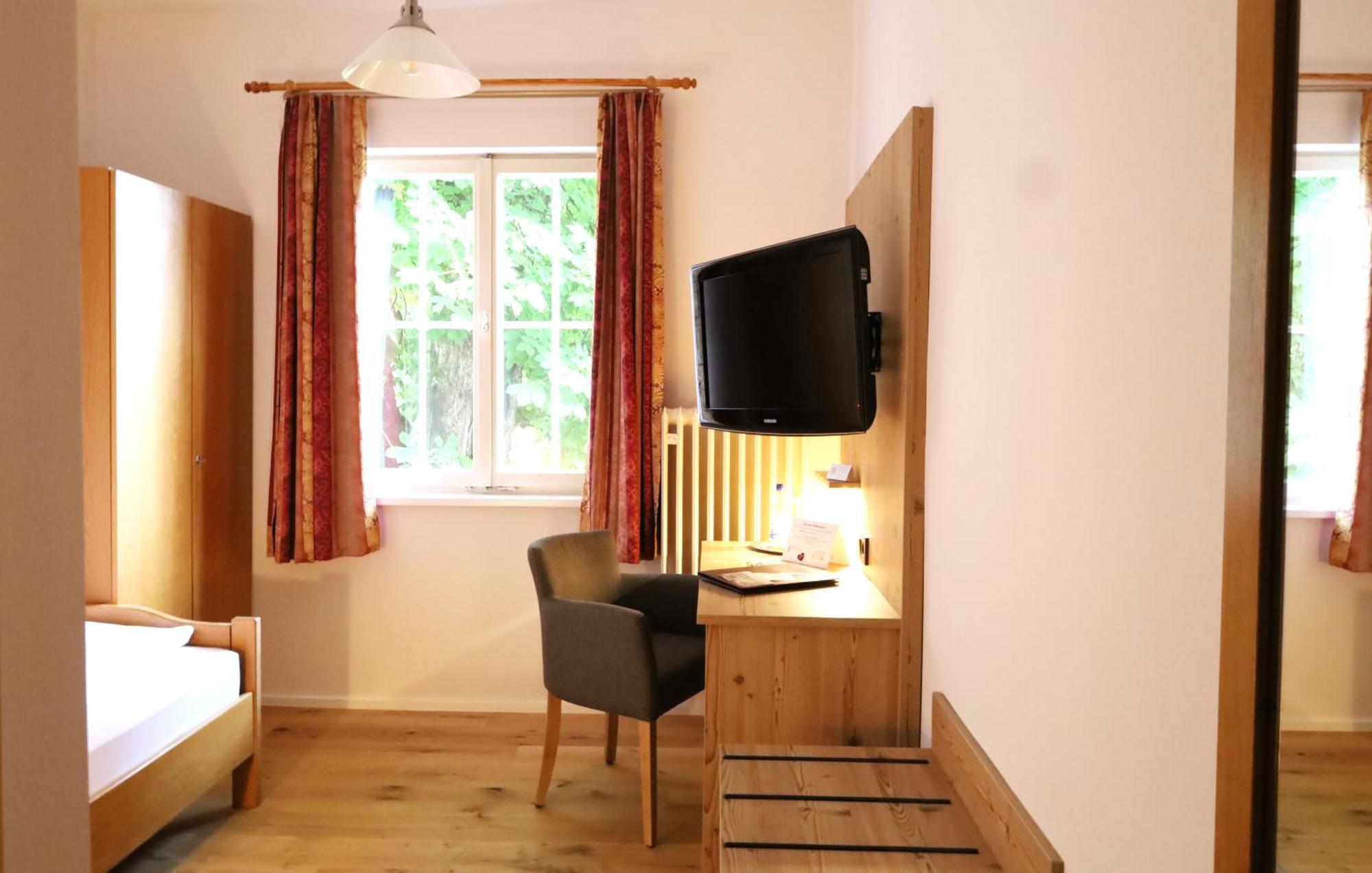 Hotel Gasthof Zur Post Wolfegg Kültér fotó