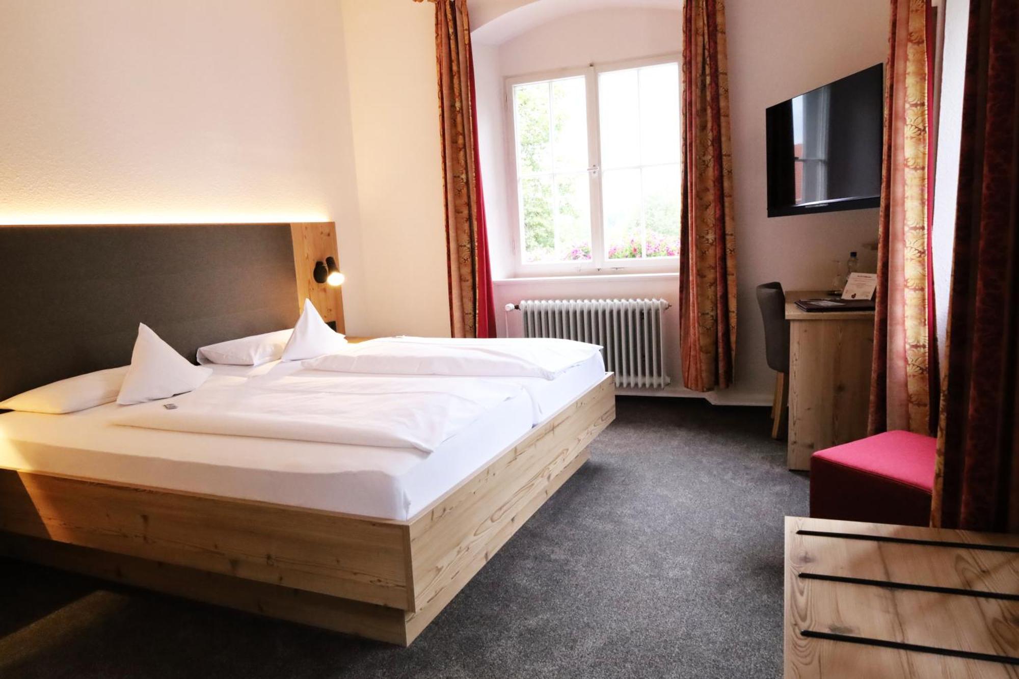 Hotel Gasthof Zur Post Wolfegg Kültér fotó