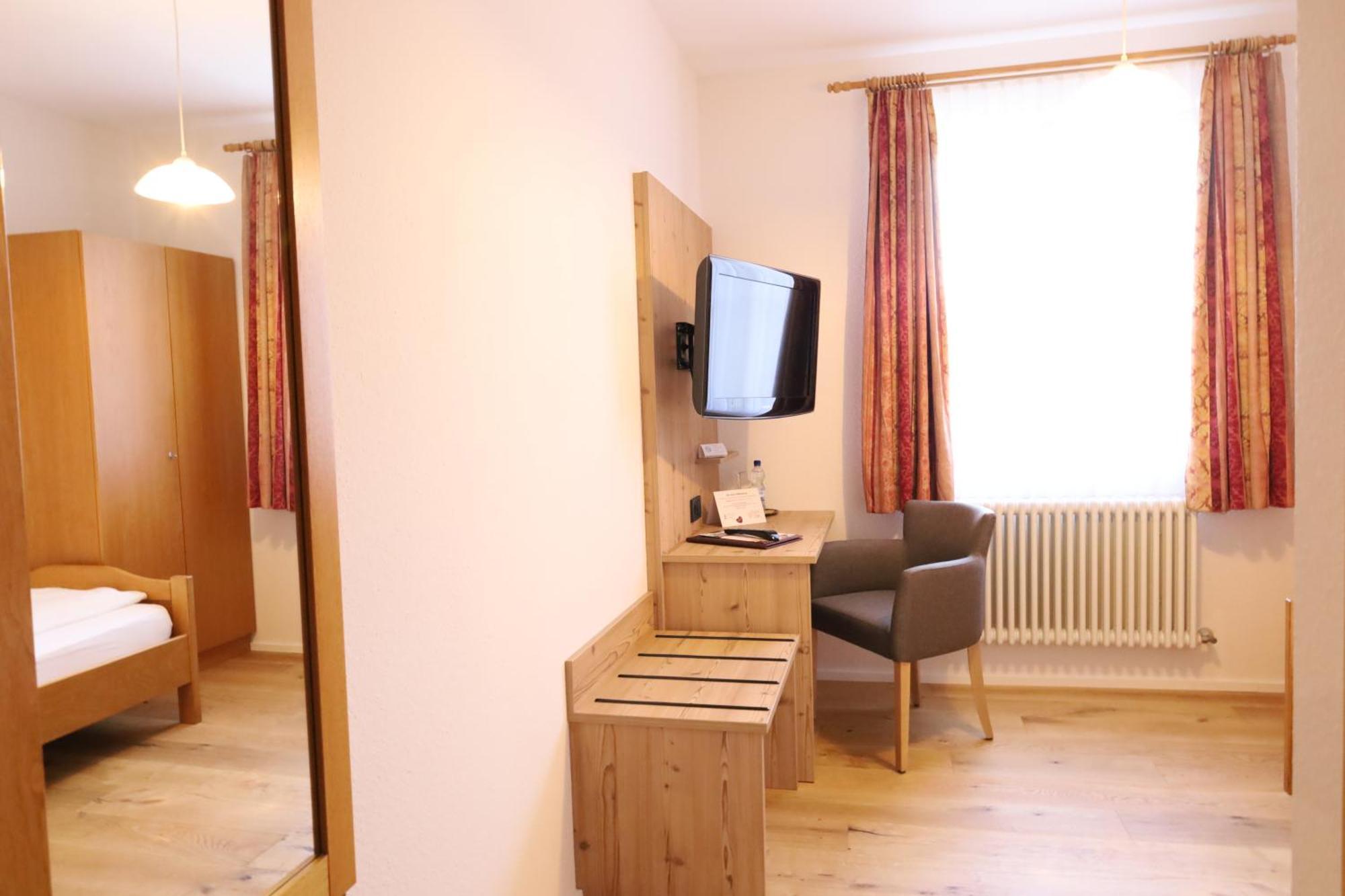 Hotel Gasthof Zur Post Wolfegg Kültér fotó