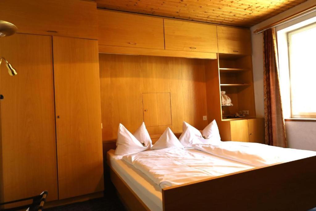 Hotel Gasthof Zur Post Wolfegg Kültér fotó