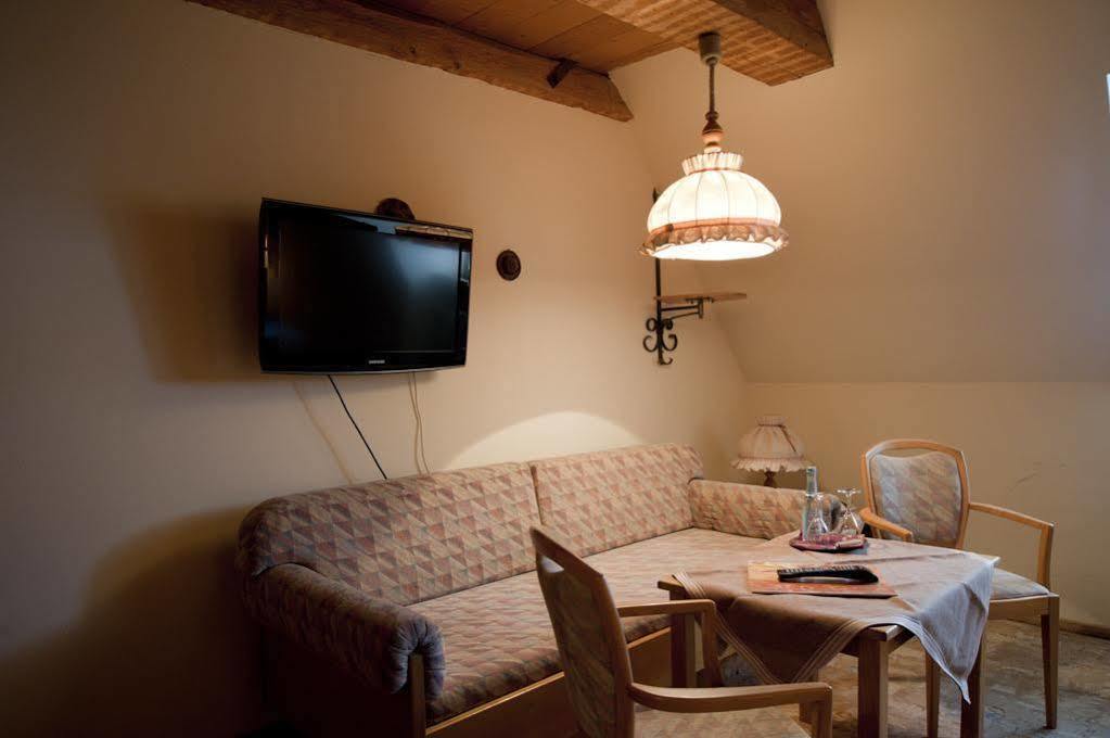 Hotel Gasthof Zur Post Wolfegg Kültér fotó
